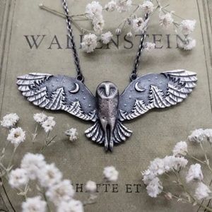 Spiritual Owl Necklace Pendant

Material: alloy metal 
Retail $28